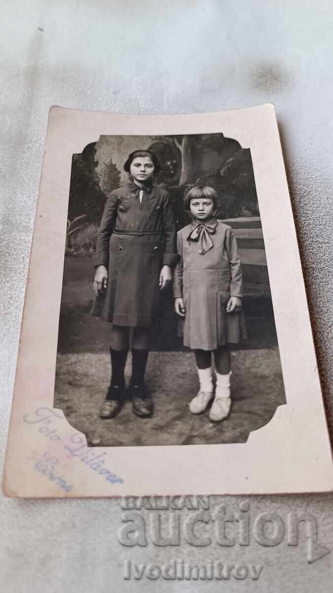 Φωτογραφία Δύο κορίτσια Φωτογραφία Δύο κορίτσια