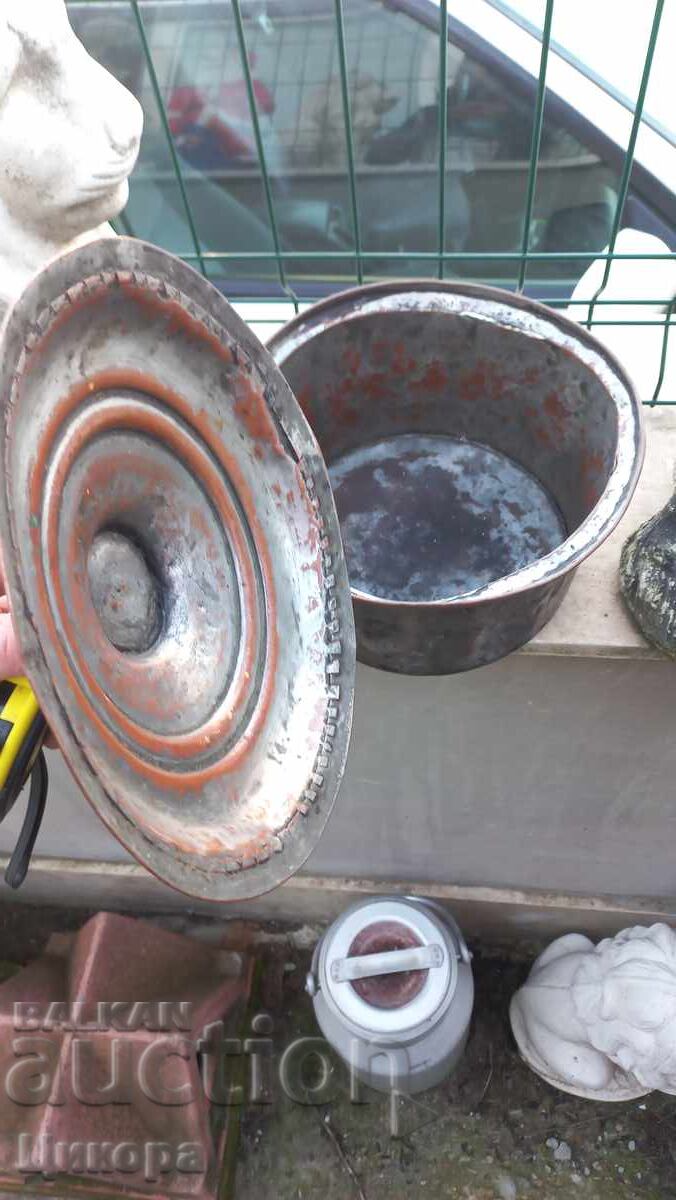 Livrarea CURU VECHI VASO VASO PLAC SOS CUPRU