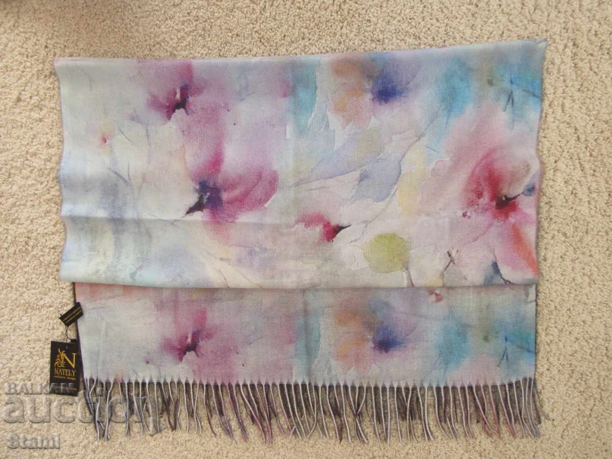 Fine double-faced cashmere and wool print scarf from Saint Petersburg, Russia - 6 Fine double-faced cashmere and wool print scarf from Saint Petersburg, Russia - 6