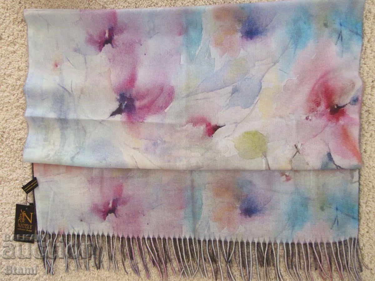 Fine double-faced cashmere and wool print scarf from Saint Petersburg, Russia - 7 Fine double-faced cashmere and wool print scarf from Saint Petersburg, Russia - 7