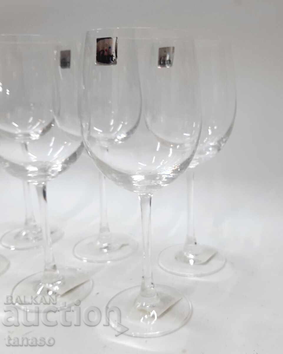 Auction 6 large wine glasses, 560 ml, unused (12.1) Auction 6 large wine glasses, 560 ml, unused (12.1)