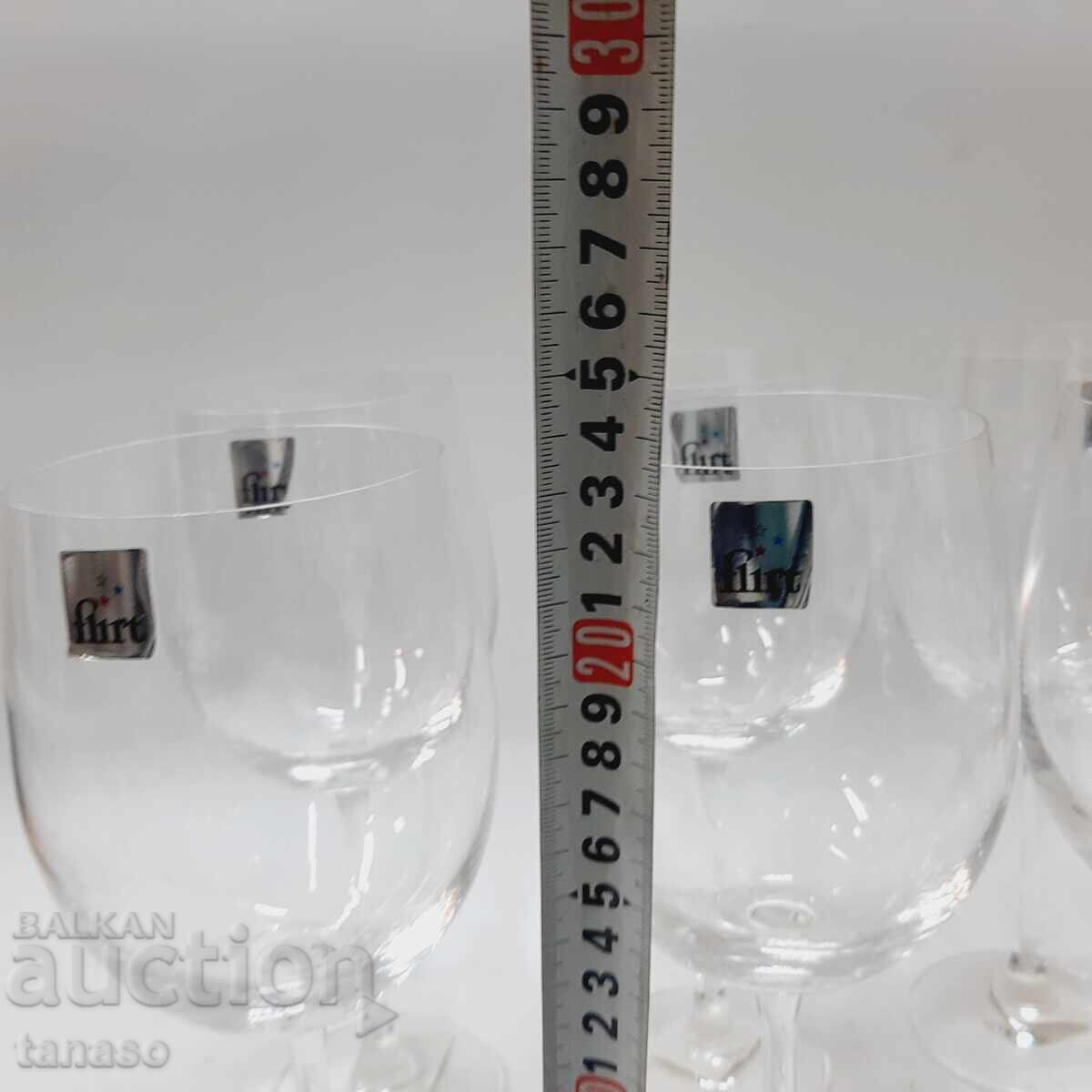 Delivery of 6 large wine glasses, 560 ml, unused (12.1)