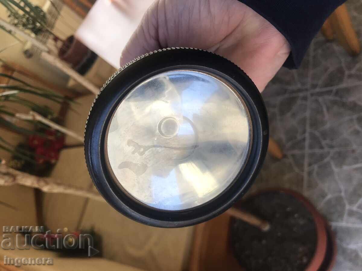 Auction LANTERN FLASHLIGHT SPOTLIGHT METAL Auction LANTERN FLASHLIGHT SPOTLIGHT METAL