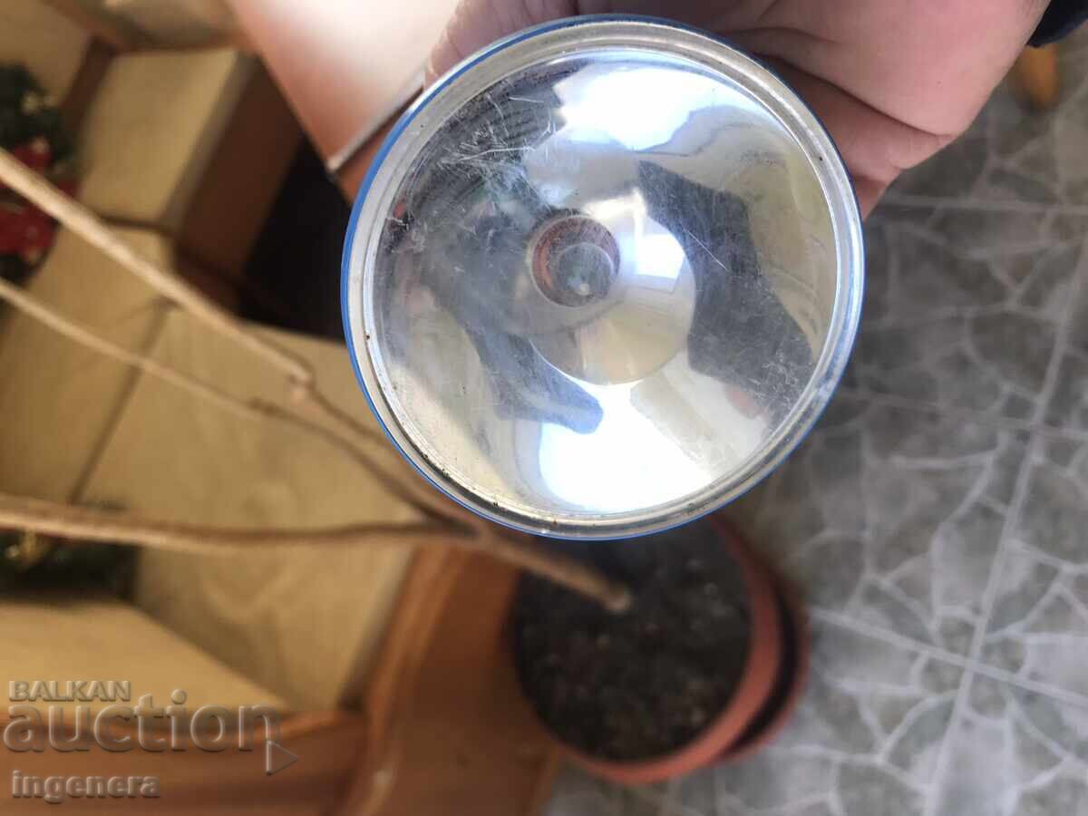 Auction LANTERN FLASHLIGHT SPOTLIGHT METAL Auction LANTERN FLASHLIGHT SPOTLIGHT METAL