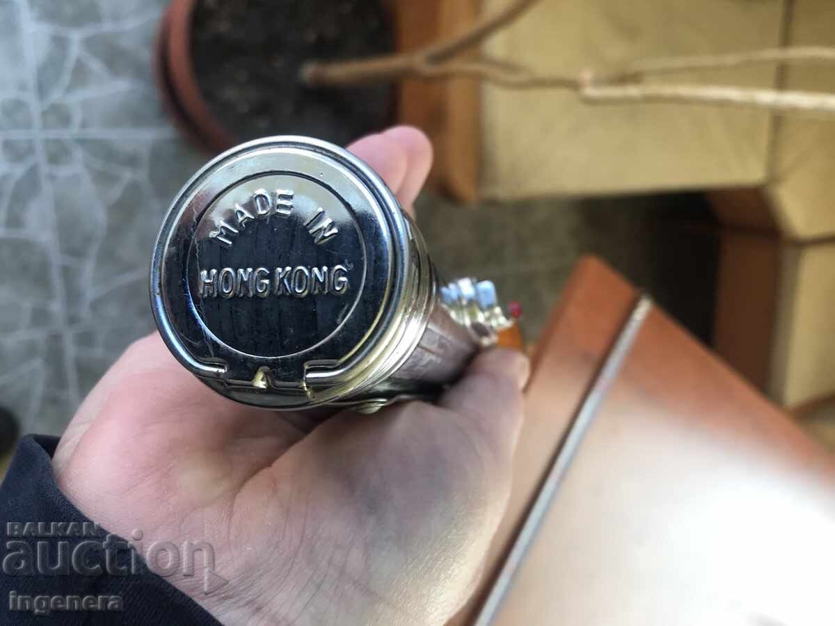 Delivery of LANTERN FLASHLIGHT SPOTLIGHT METAL Delivery of LANTERN FLASHLIGHT SPOTLIGHT METAL