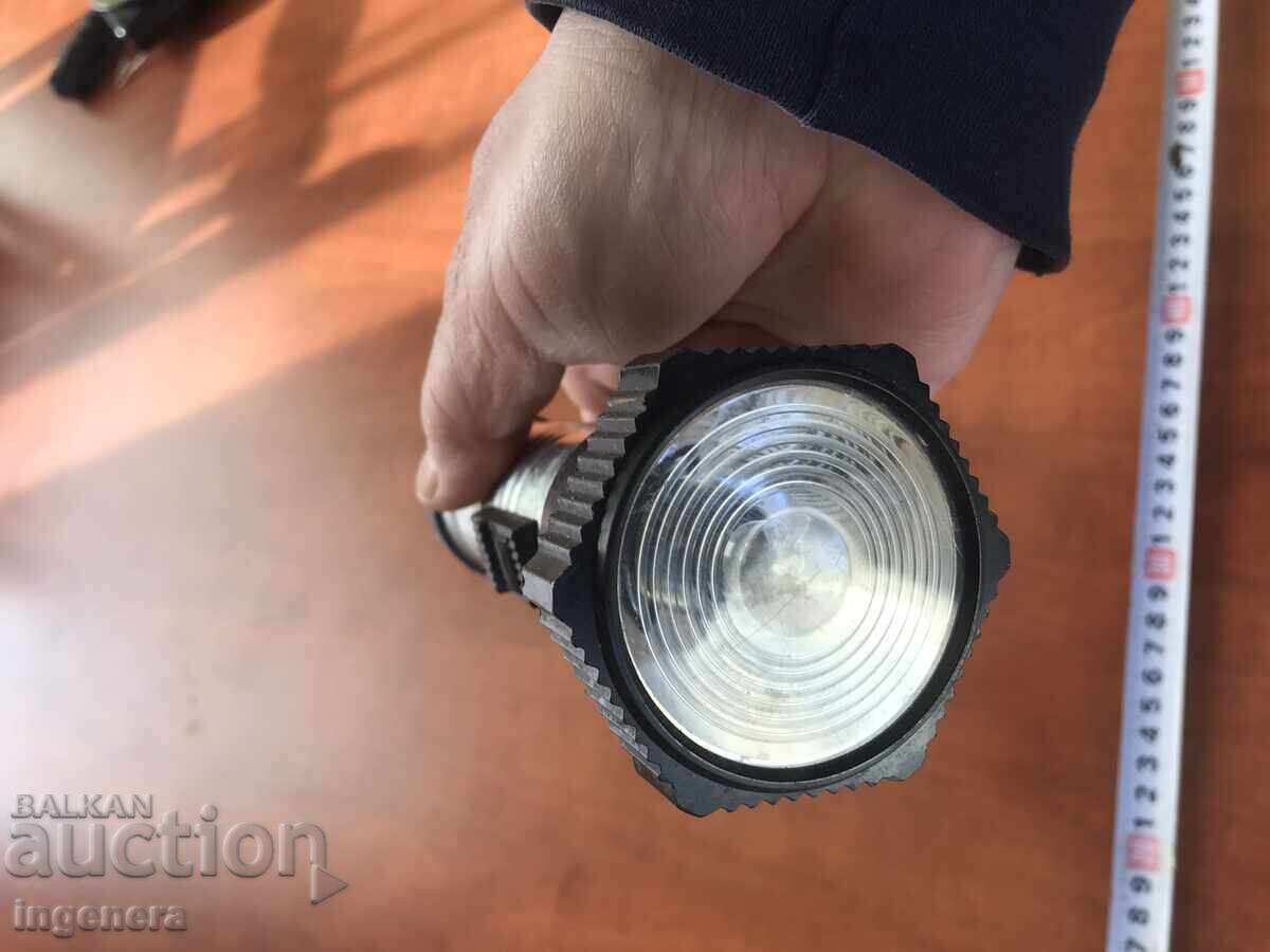 LANTERN FLASHLIGHT SPOTLIGHT METAL with price 5.00 BGN | € 2.56 LANTERN FLASHLIGHT SPOTLIGHT METAL with price 5.00 BGN | € 2.56