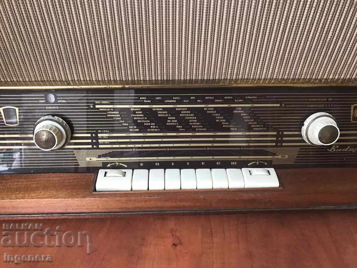 RADIO RADIO "BUDAPEST" RETRO WORKS with price 110.00 BGN | € 56.24 RADIO RADIO "BUDAPEST" RETRO WORKS with price 110.00 BGN | € 56.24