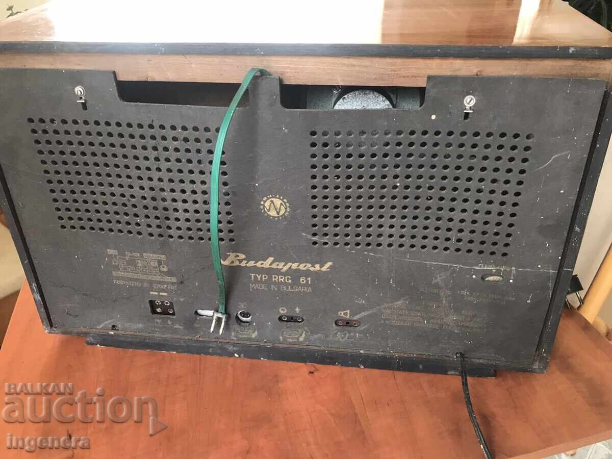 Auction  RADIO RADIO "BUDAPEST" RETRO WORKS