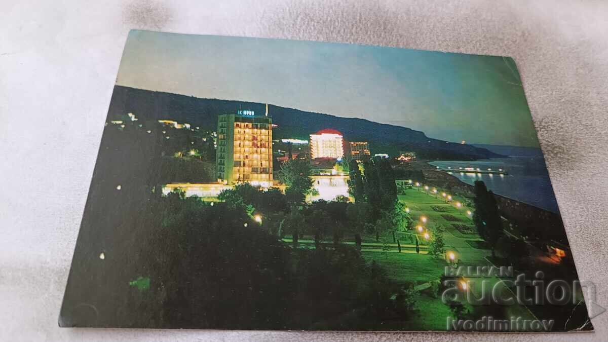 Καρτ ποστάλ Golden Sands Night View 1970