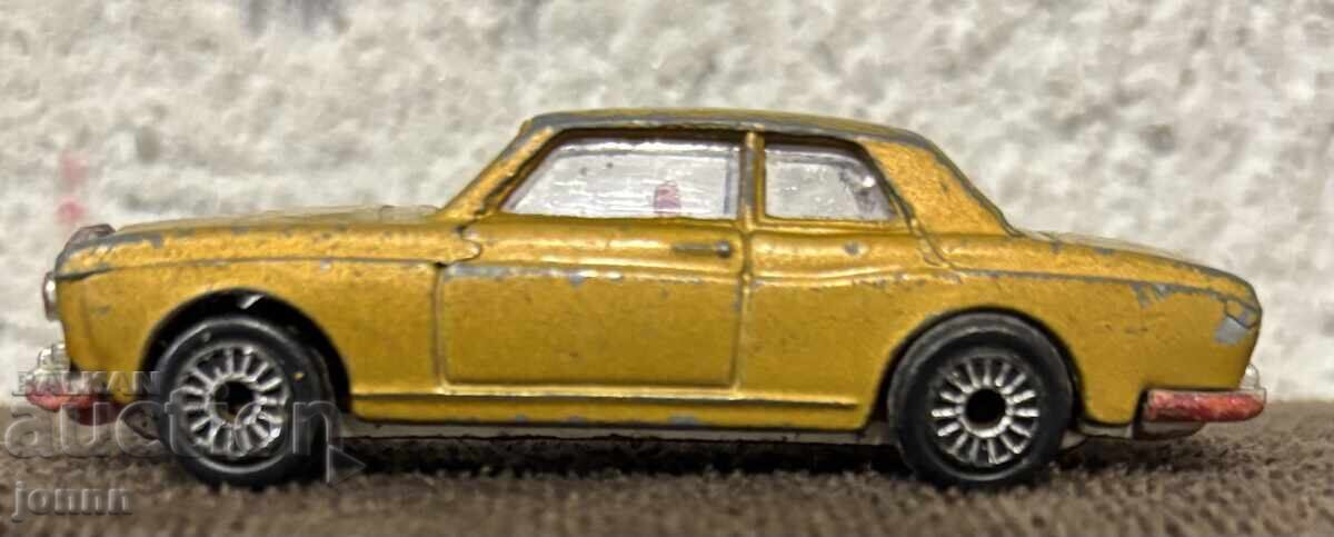 Zylmex D44~ROLLS ROYCE~Gold Hong Kong Coupe Red Salon