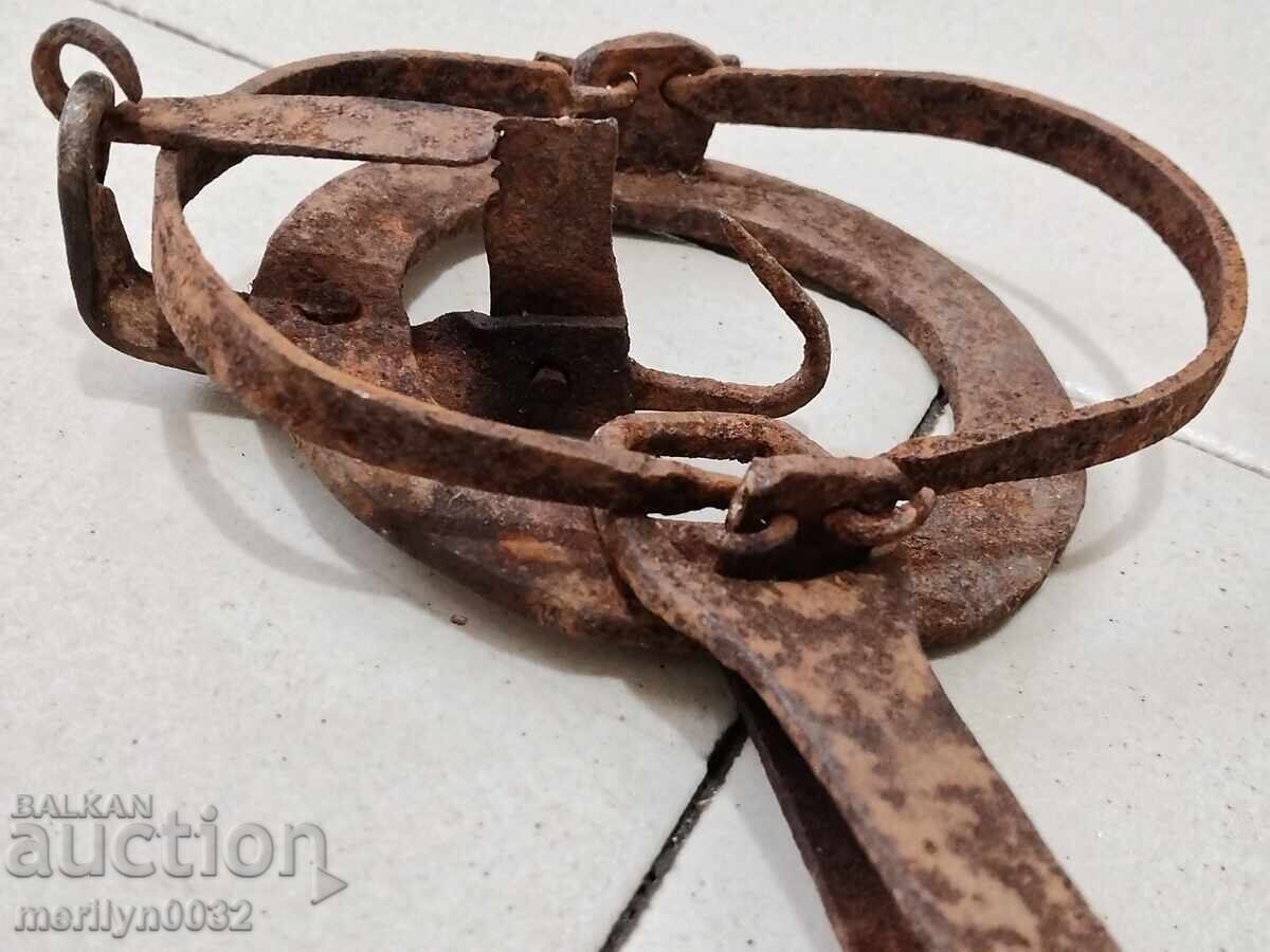 Capcană veche forjată manual, primitivă din fier forjat - 6 Capcană veche forjată manual, primitivă din fier forjat - 6