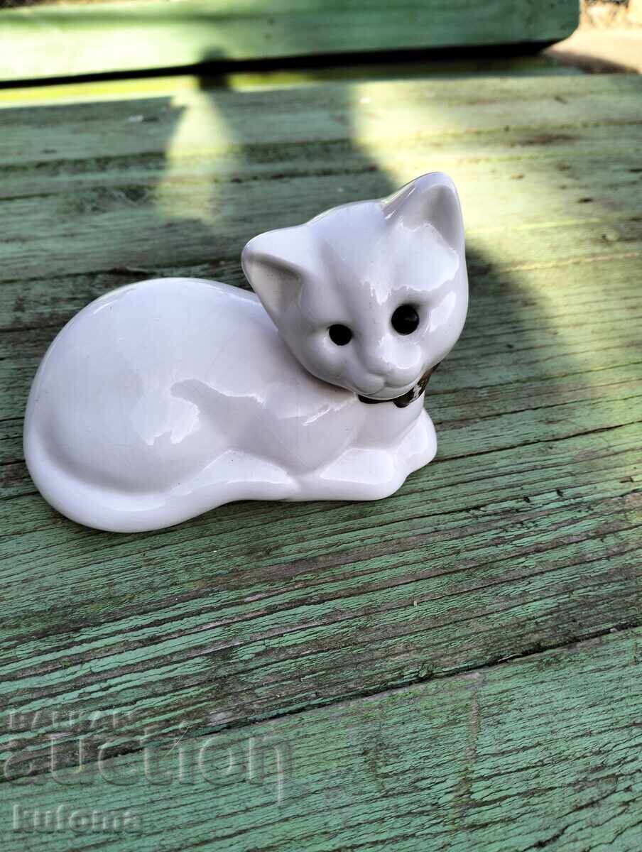 Porcelain kitten