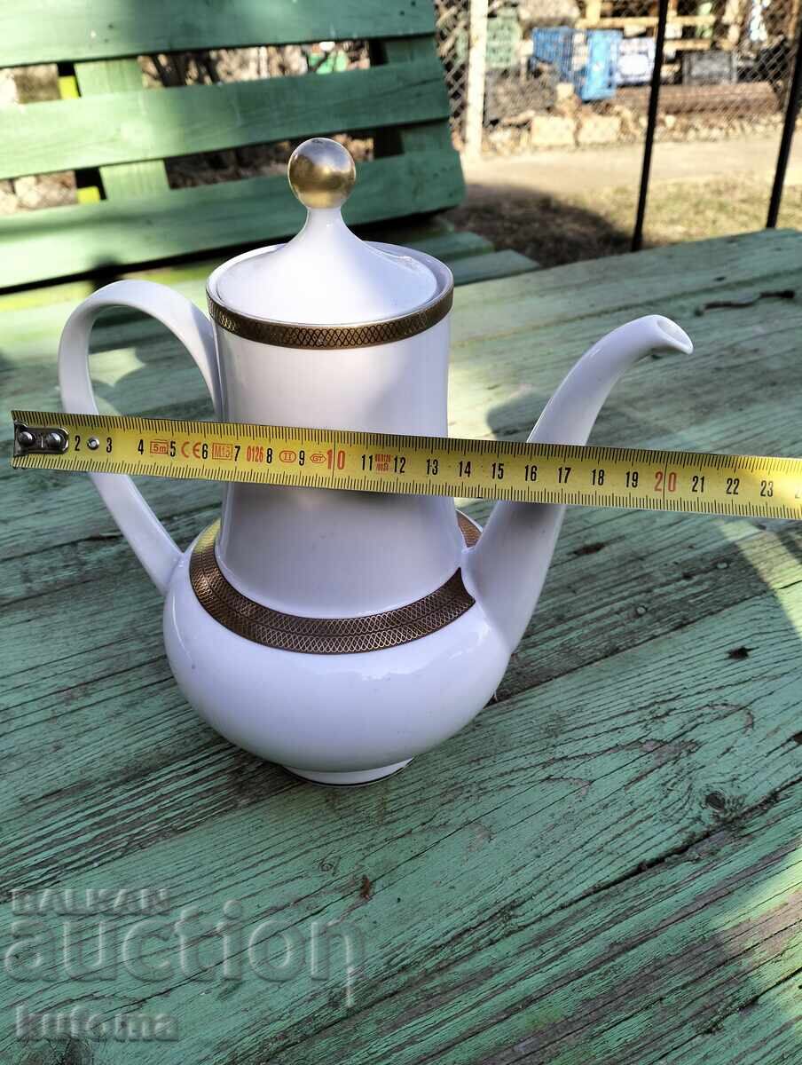 Доставка на Стар порцеланов чайник Доставка на Стар порцеланов чайник