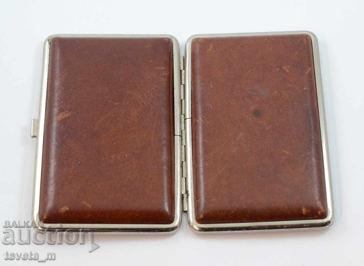 Licitație Tabătură antică din piele Licitație Tabătură antică din piele