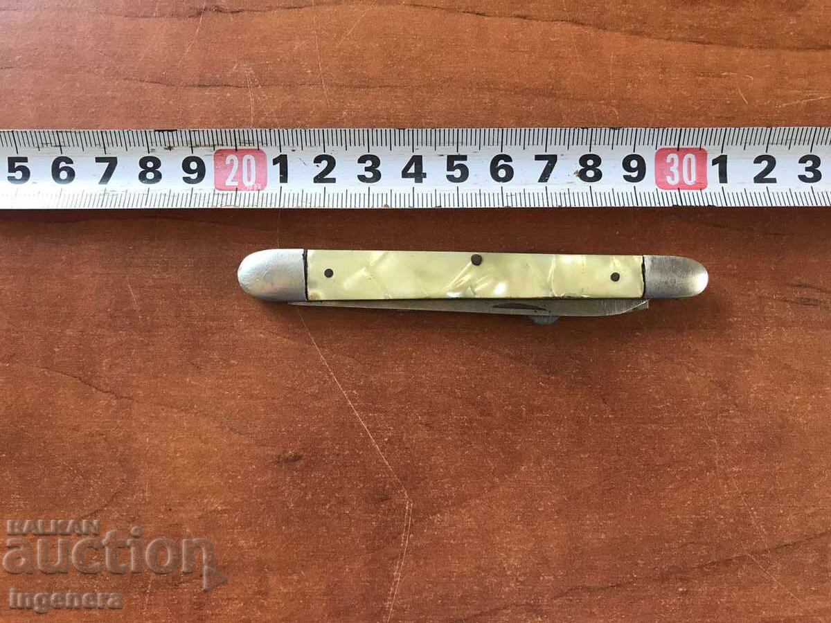 FOLDING KNIFE, OLD BLADE, WOODEN HANDLE - 5 FOLDING KNIFE, OLD BLADE, WOODEN HANDLE - 5