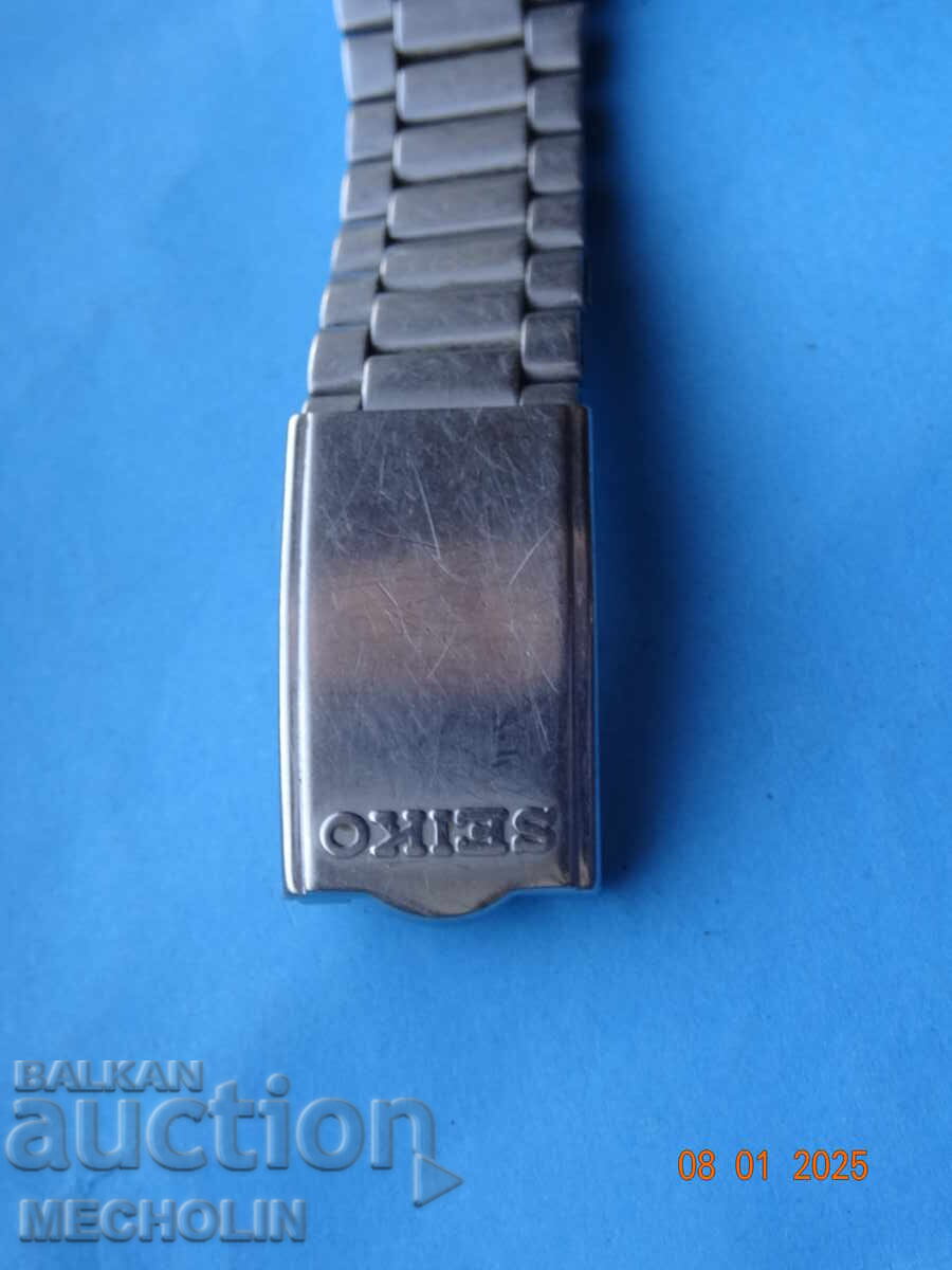 COLLECTIBLE JAPANESE WATCH SEIKO 5 AUTOMATIC 7009A with price 45.00 BGN | € 23.01 COLLECTIBLE JAPANESE WATCH SEIKO 5 AUTOMATIC 7009A with price 45.00 BGN | € 23.01