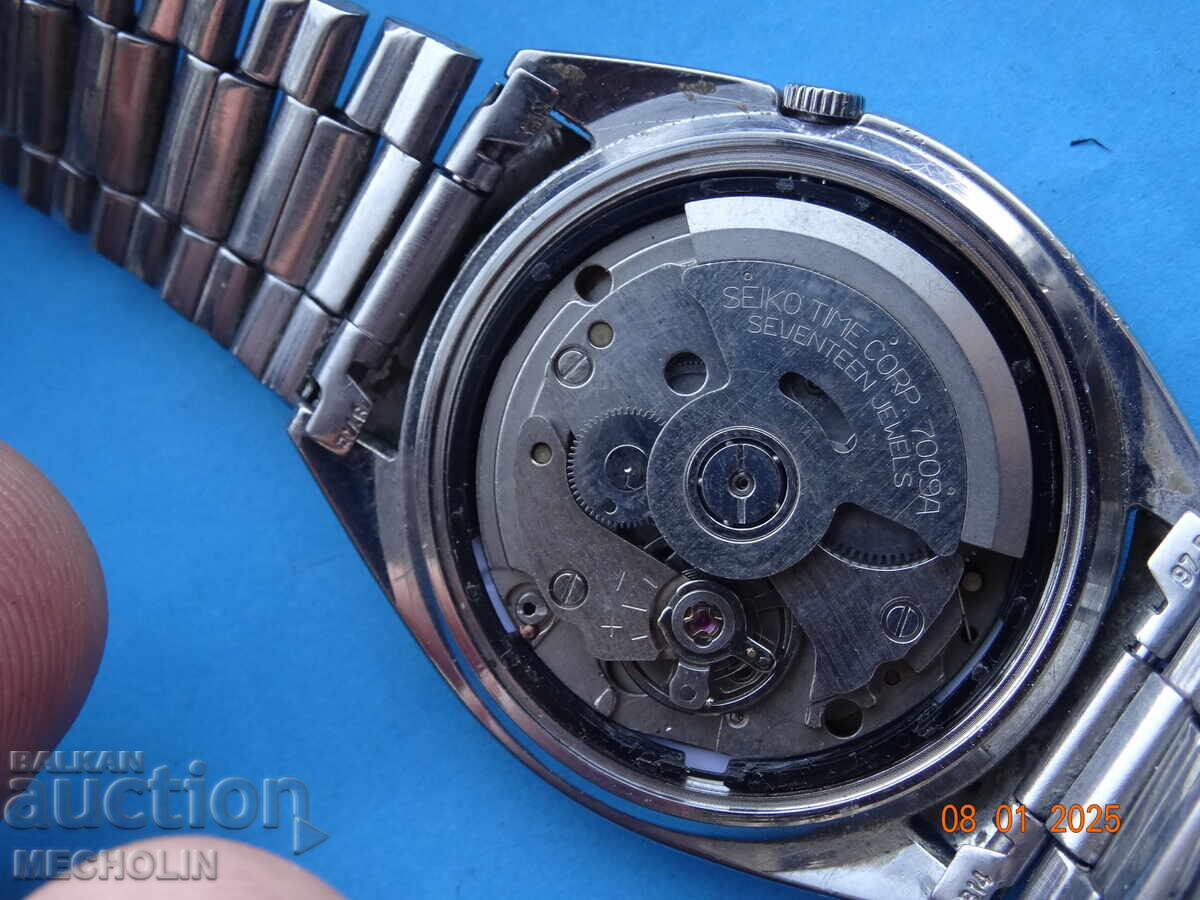 Delivery of COLLECTIBLE JAPANESE WATCH SEIKO 5 AUTOMATIC 7009A Delivery of COLLECTIBLE JAPANESE WATCH SEIKO 5 AUTOMATIC 7009A