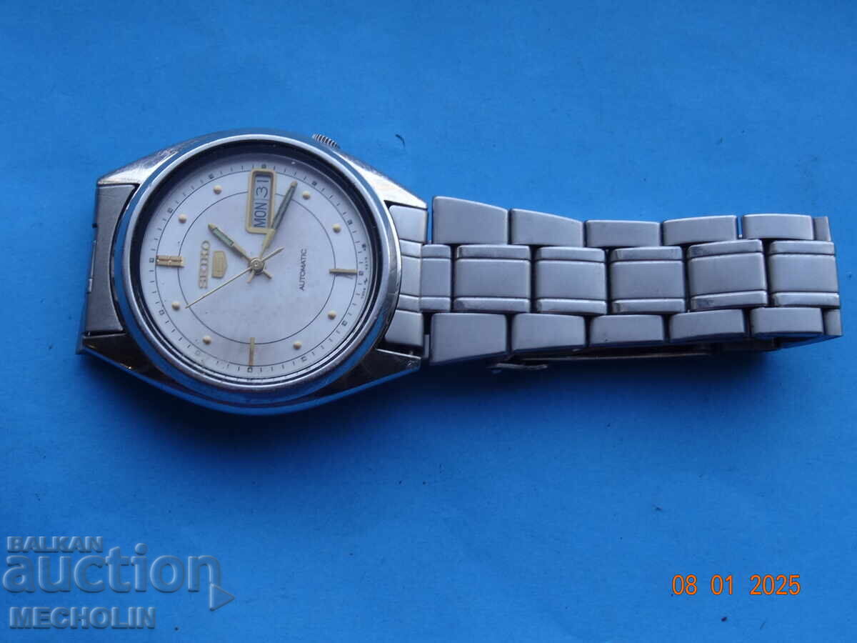 COLLECTIBLE JAPANESE WATCH SEIKO 5 AUTOMATIC 7009A -2