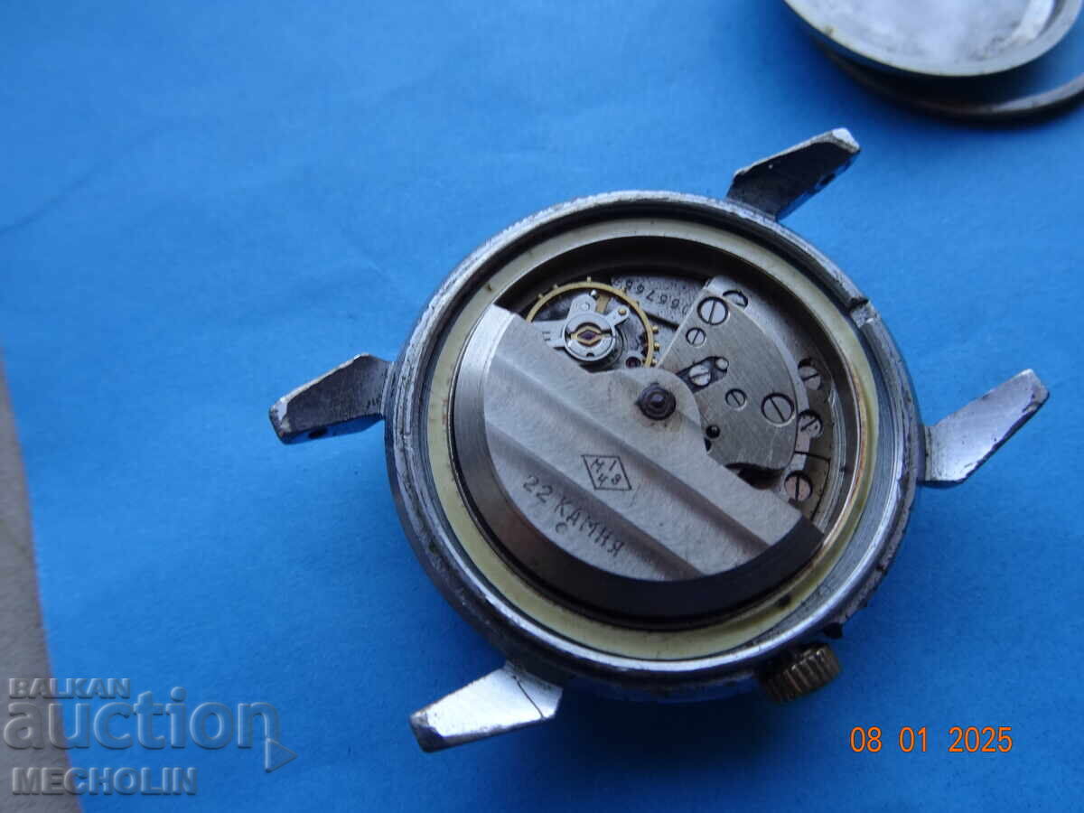 COLLECTIBLE RUSSIAN WATCH RODINA 22K AUTOMATIC - 7 COLLECTIBLE RUSSIAN WATCH RODINA 22K AUTOMATIC - 7