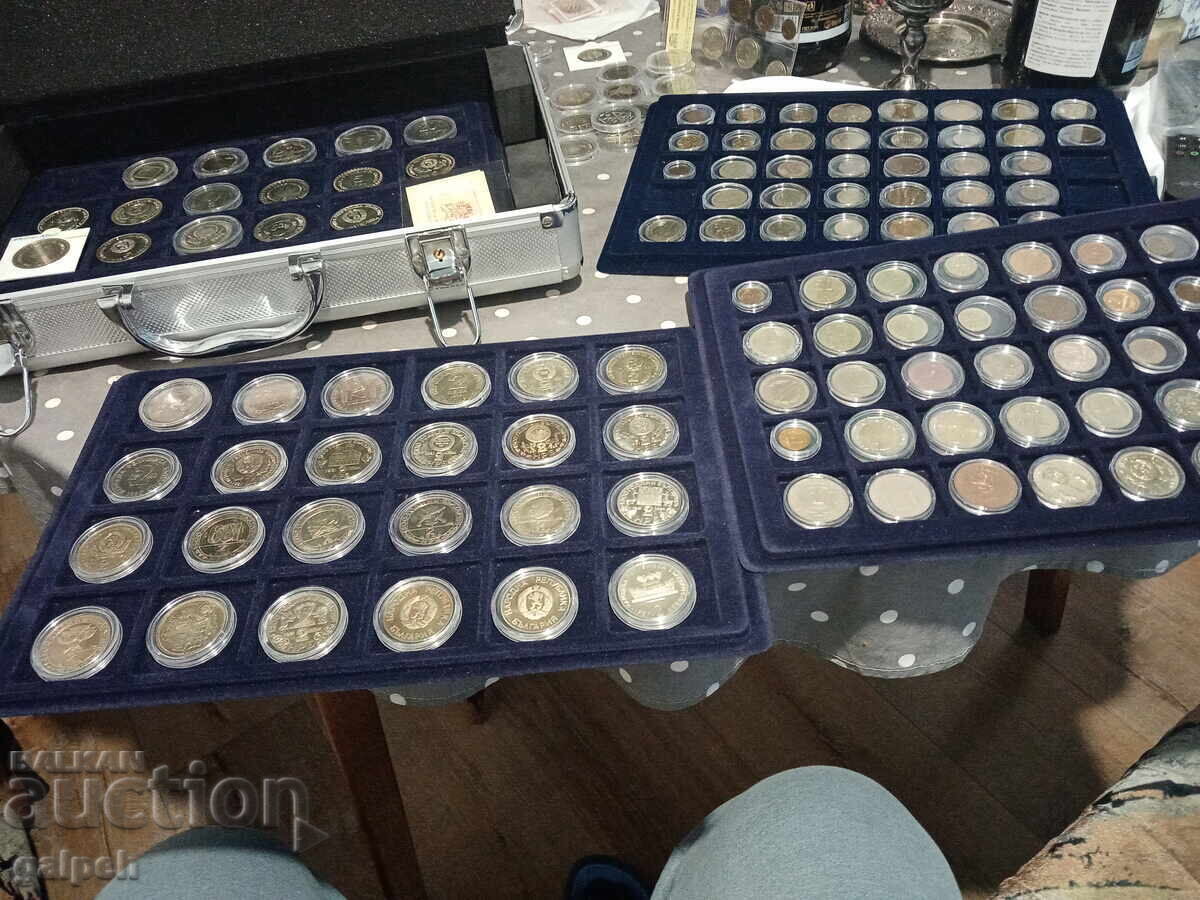 NRB, RB-COLLECTION OF COMMEMORATIVE AND EXCHANGE COINS IN A CASE - 7