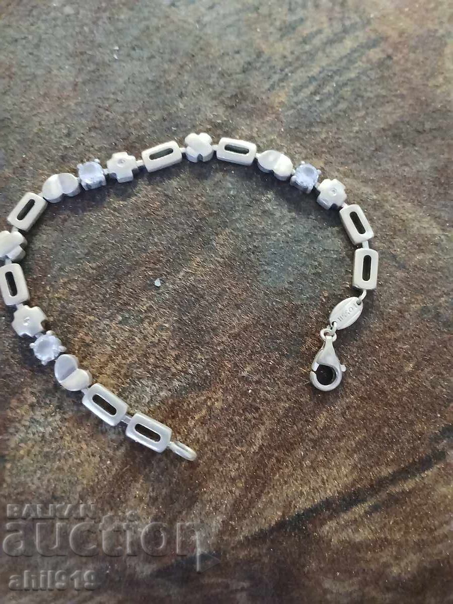 Women's silver bracelet