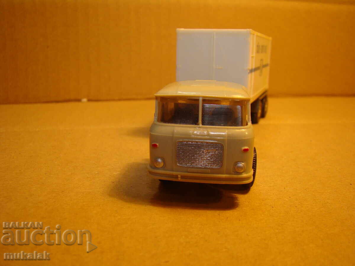 Auction ESPEWE H0 1/87 SKODA TRUCK MODEL TROLLEY Auction ESPEWE H0 1/87 SKODA TRUCK MODEL TROLLEY