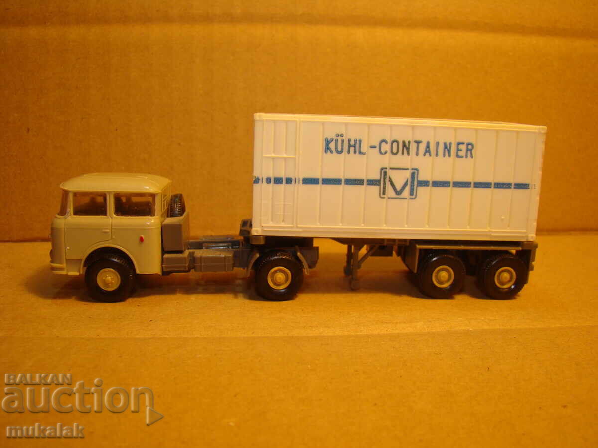 ESPEWE H0 1/87 SKODA TRUCK MODEL cărucior