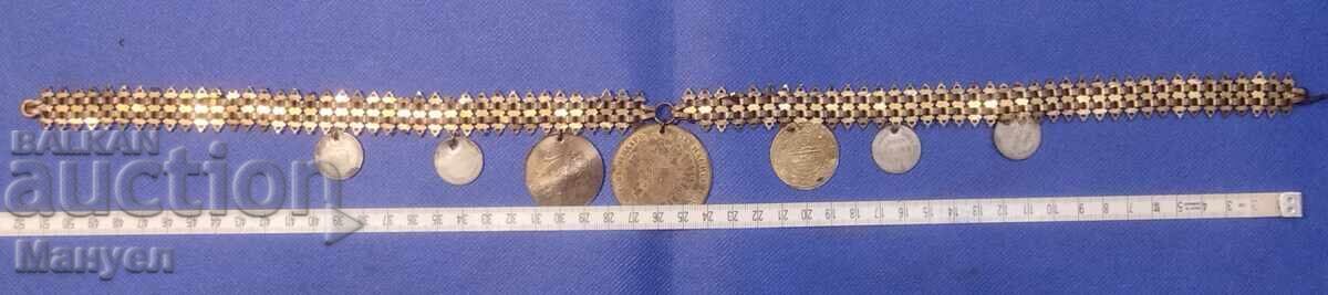 Delivery of Old, Renaissance jewelry. Delivery of Old, Renaissance jewelry.