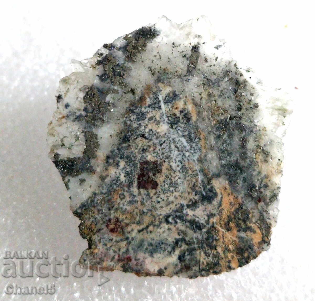 QUARTZ WITH PYRITE - SUPER THIN SLAB - 11.50 ct- (686) with price 18.00 BGN | € 9.20 QUARTZ WITH PYRITE - SUPER THIN SLAB - 11.50 ct- (686) with price 18.00 BGN | € 9.20