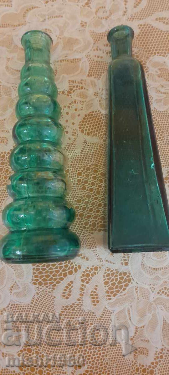 Două sticle/vaze