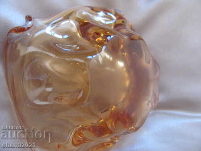 Delivery of crystal bowl, ashtray, colored glass, handmade Delivery of crystal bowl, ashtray, colored glass, handmade