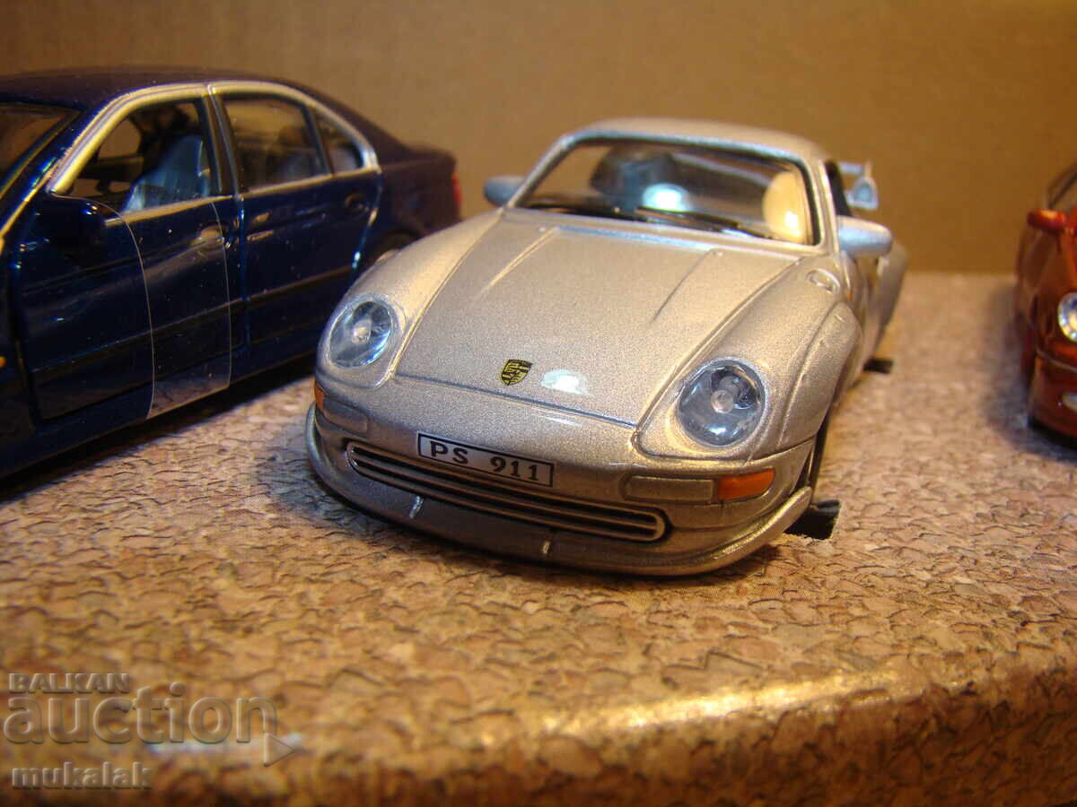 1:43 HONGWELL PORSCHE 911 TOY CAR MODEL with price 20.00 BGN | € 10.23 1:43 HONGWELL PORSCHE 911 TOY CAR MODEL with price 20.00 BGN | € 10.23
