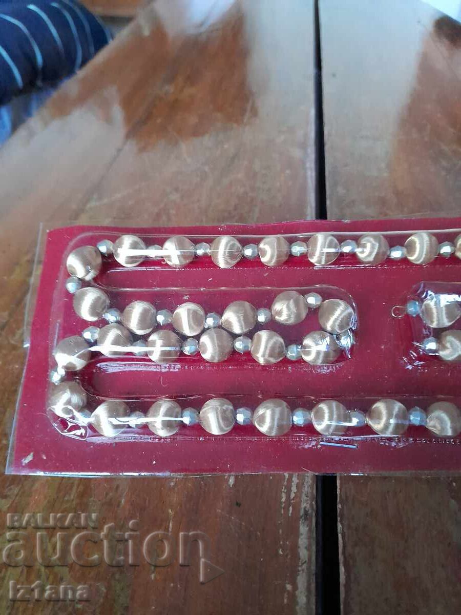 Old set Silk necklace and earrings with price 42.00 BGN | € 21.47 Old set Silk necklace and earrings with price 42.00 BGN | € 21.47