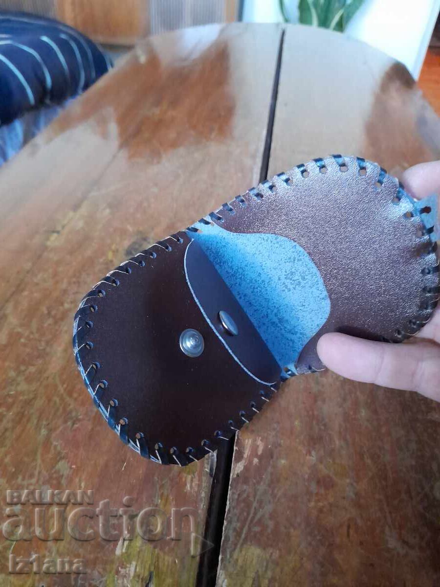 Poșetă bătrână din piele - 5