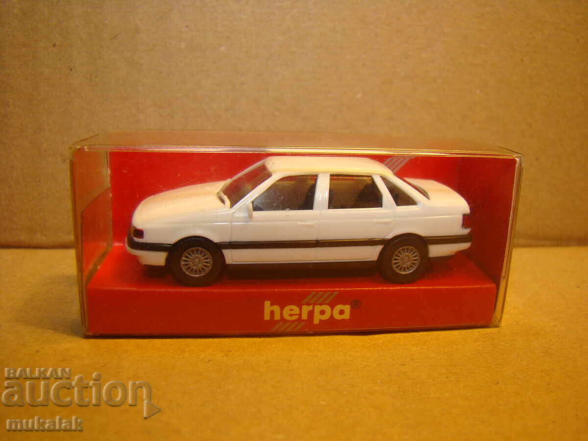 HERPA  H0  1/87  VW PASSAT МОДЕЛ ИГРАЧКА КОЛИЧКА