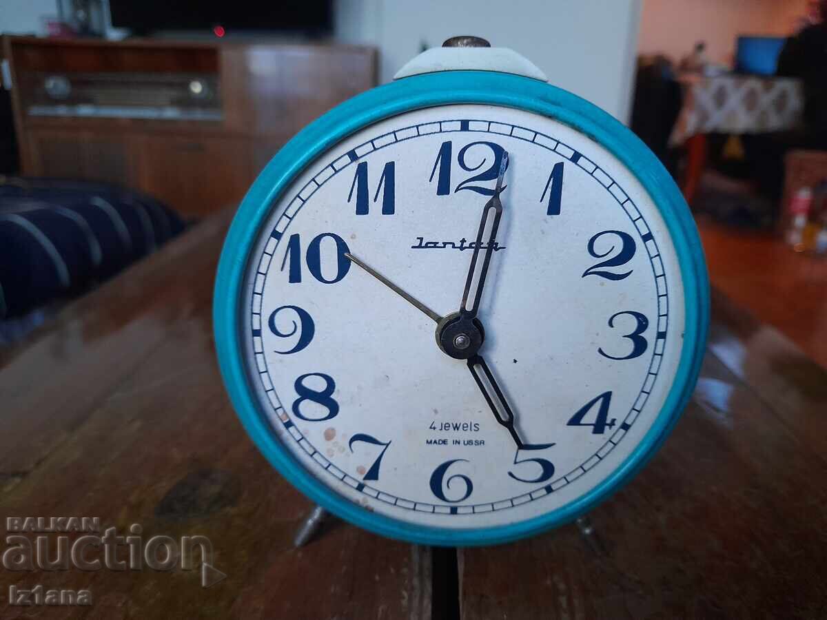 Old table clock alarm clock Jantar, Jantar with price 16.00 BGN | € 8.18 Old table clock alarm clock Jantar, Jantar with price 16.00 BGN | € 8.18