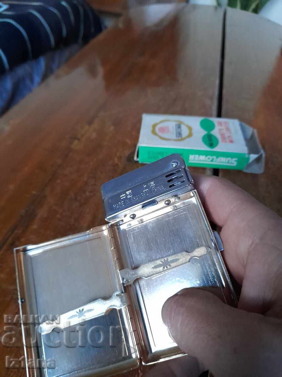 Old cigarette case, Sunflower lighter - 6 Old cigarette case, Sunflower lighter - 6