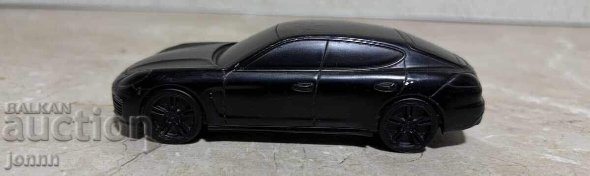 Porsche Design Panamera din aluminiu negru rar 1:43