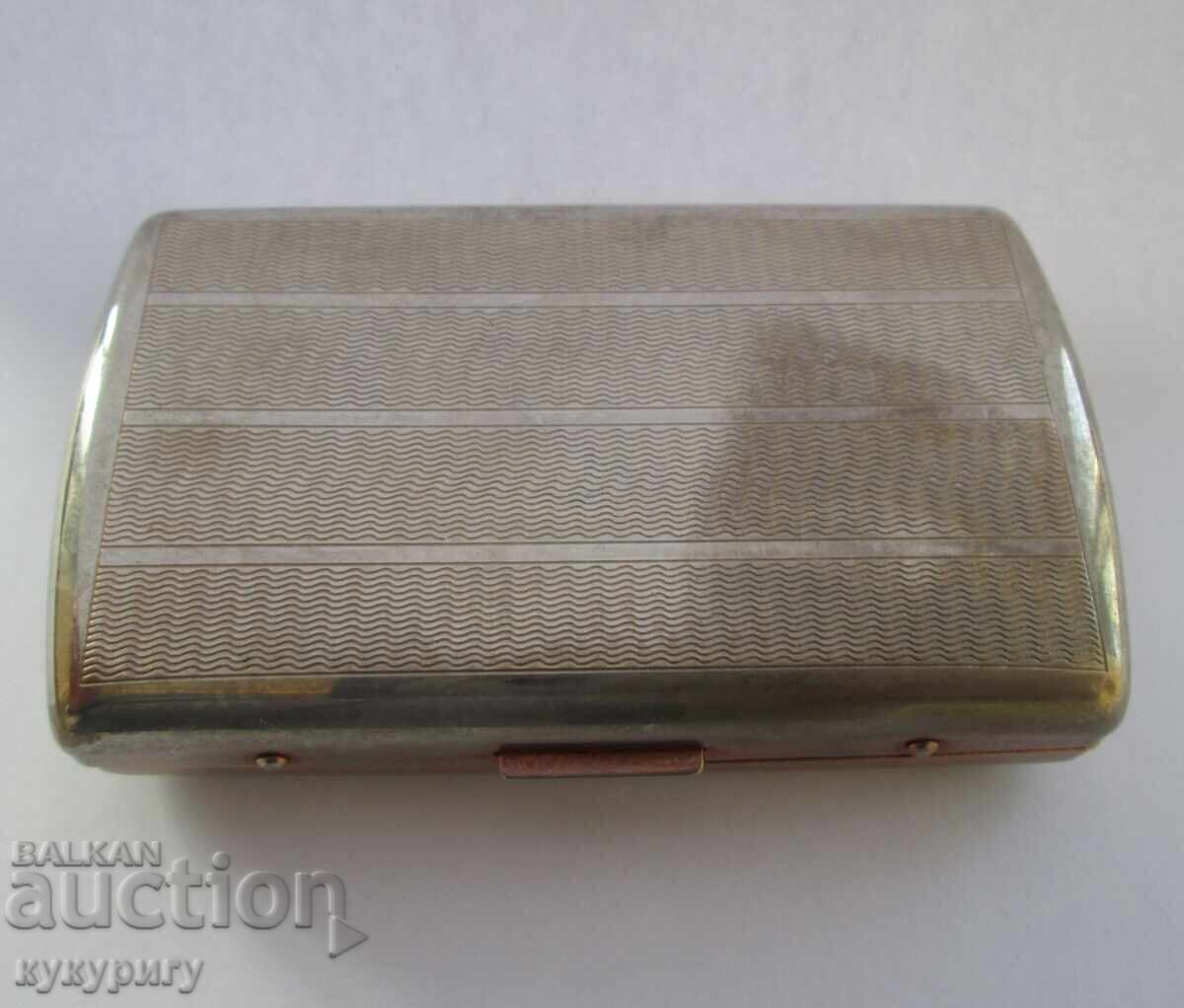 Delivery of Old cigarette case Delivery of Old cigarette case