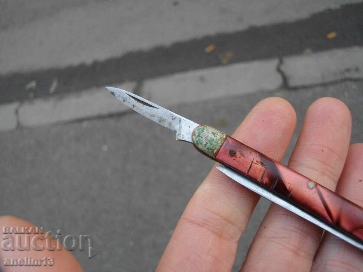 Delivery of COLLECTIBLE POCKET KNIFE FRIDAY DENEV Delivery of COLLECTIBLE POCKET KNIFE FRIDAY DENEV