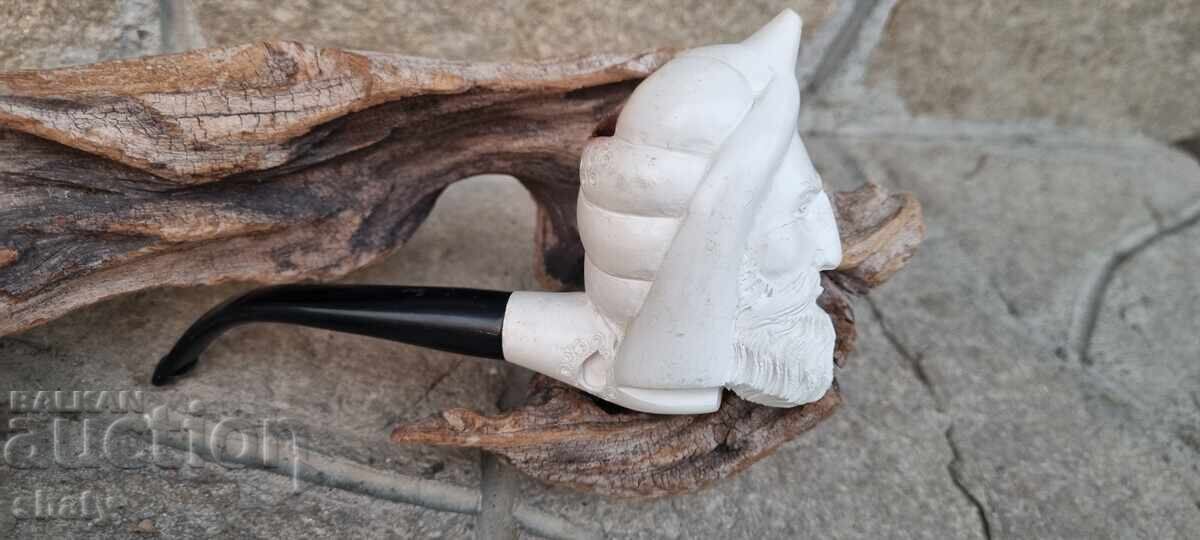 Ένας παλιός σωλήνας με τιμή 65.00 BGN | € 33.23 Ένας παλιός σωλήνας με τιμή 65.00 BGN | € 33.23