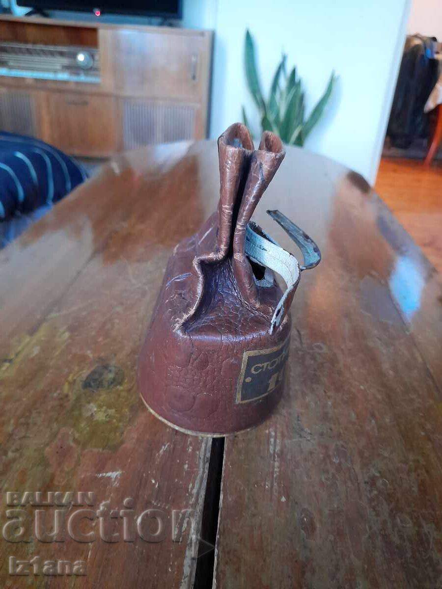 Auction  Old leather money box