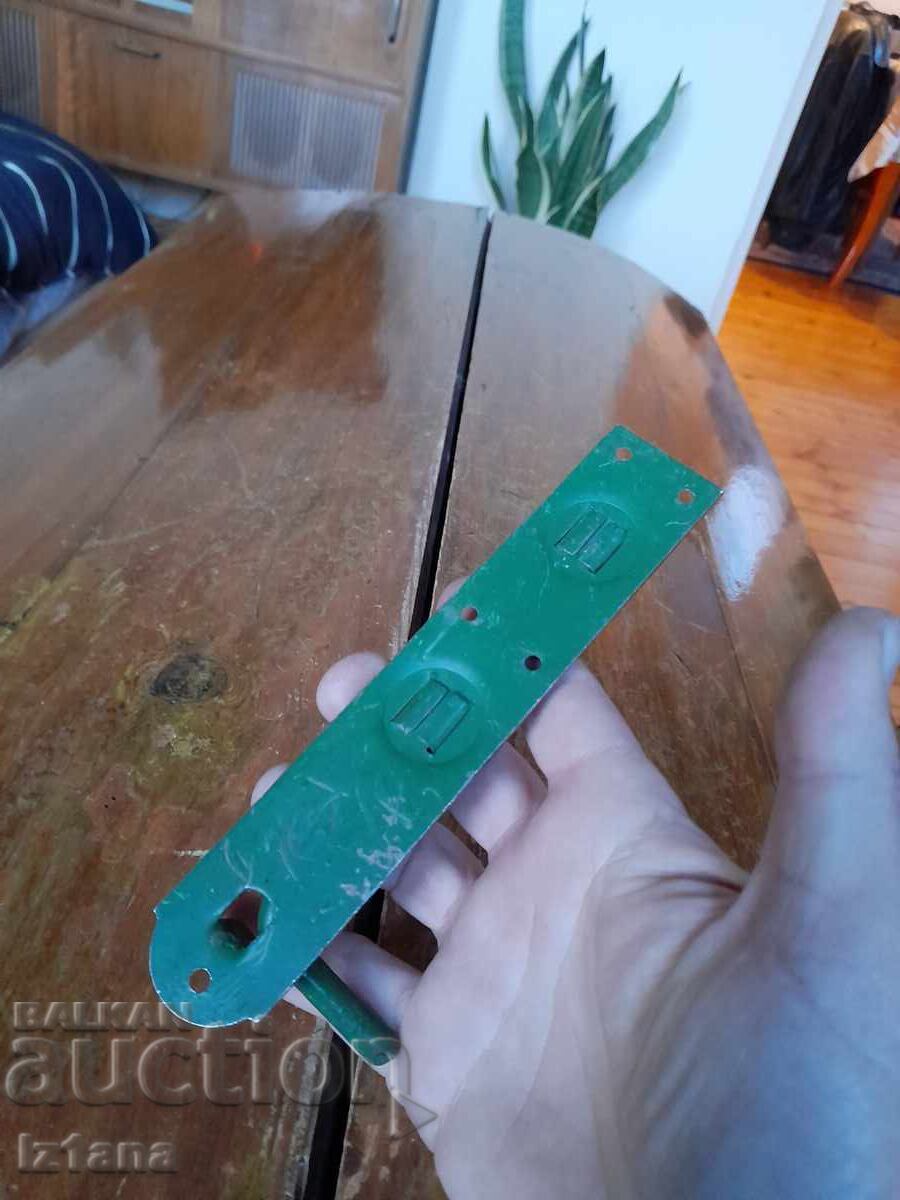 Delivery of Old door latch Delivery of Old door latch