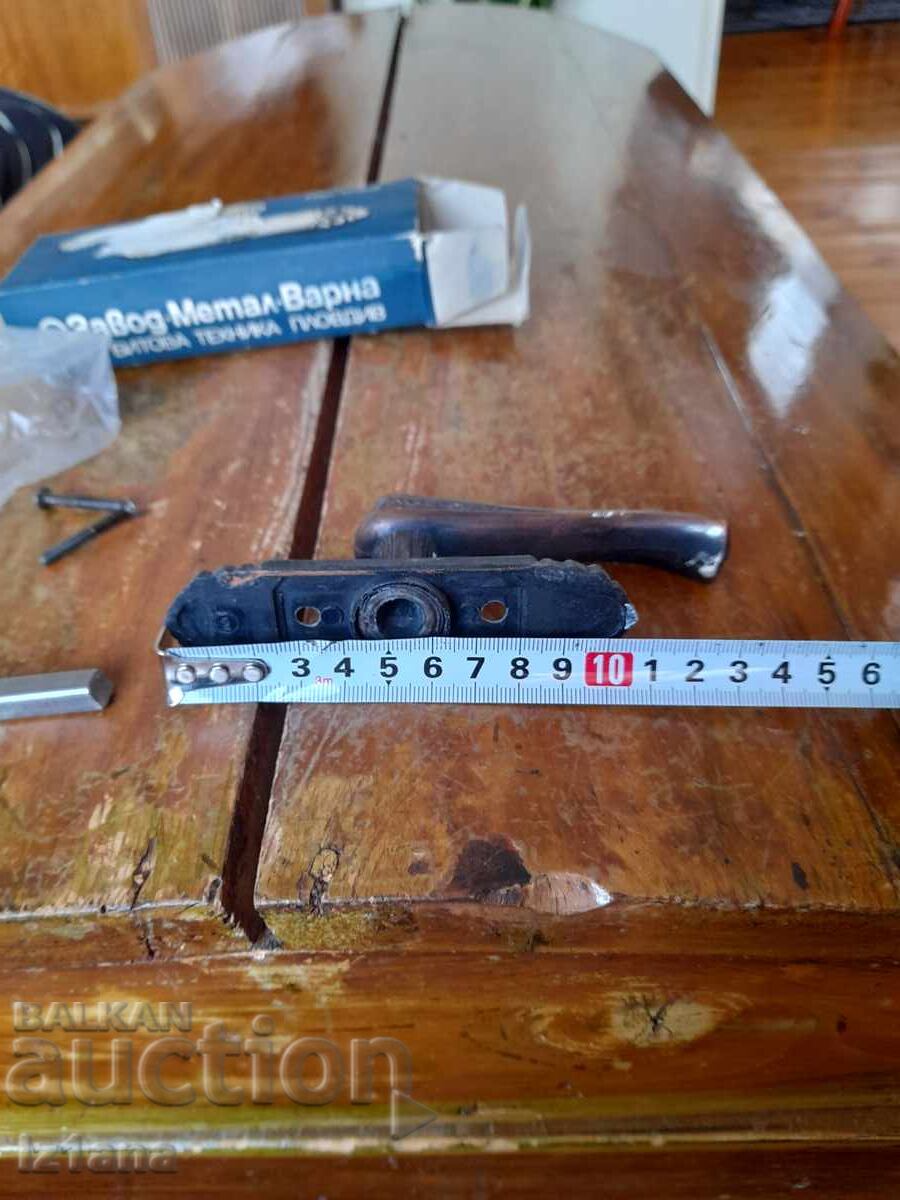 Old window lock handle - 5