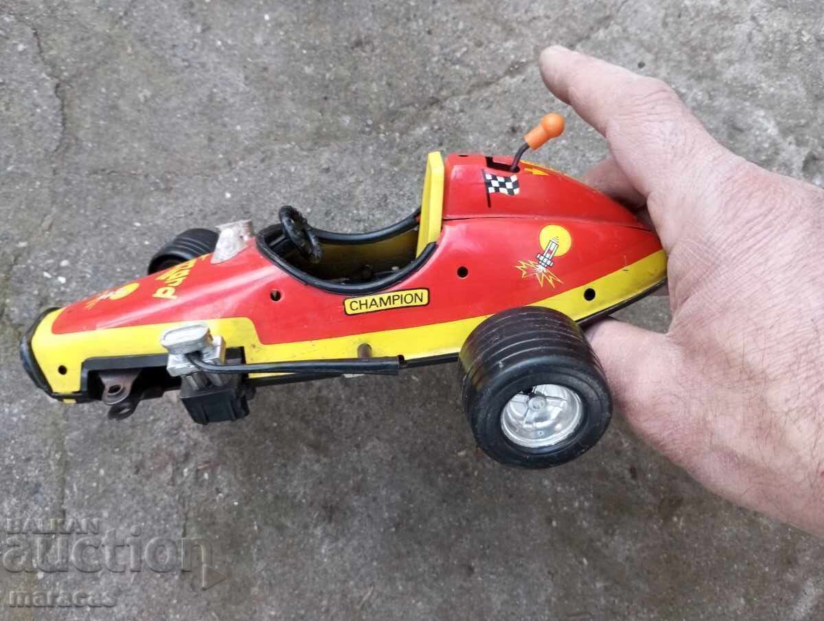 Delivery of An old children's toy Delivery of An old children's toy