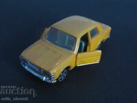 1/43 USSR FIAT 125 orange