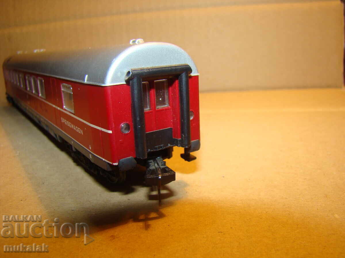 Delivery of FLEISCHMANN H0 1/87 PASSENGER WAGON TRAIN TRAIN RAILWAY Delivery of FLEISCHMANN H0 1/87 PASSENGER WAGON TRAIN TRAIN RAILWAY