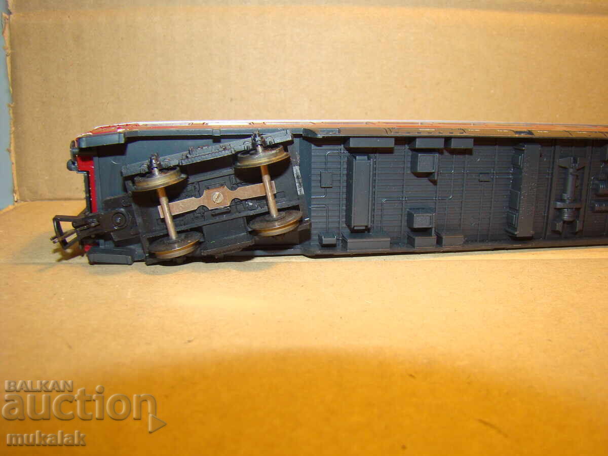FLEISCHMANN H0 1/87 PASSENGER WAGON TRAIN TRAIN RAILWAY - 6 FLEISCHMANN H0 1/87 PASSENGER WAGON TRAIN TRAIN RAILWAY - 6