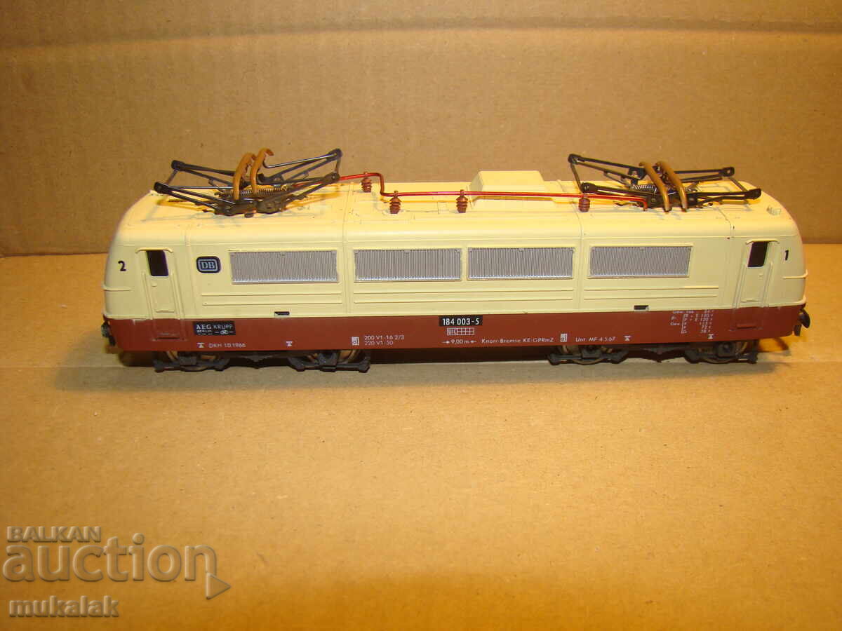 Delivery of JOUEF H0 1/87 WAGON RAILWAY TRAIN LOCOMOTIVE MODEL TOY Delivery of JOUEF H0 1/87 WAGON RAILWAY TRAIN LOCOMOTIVE MODEL TOY