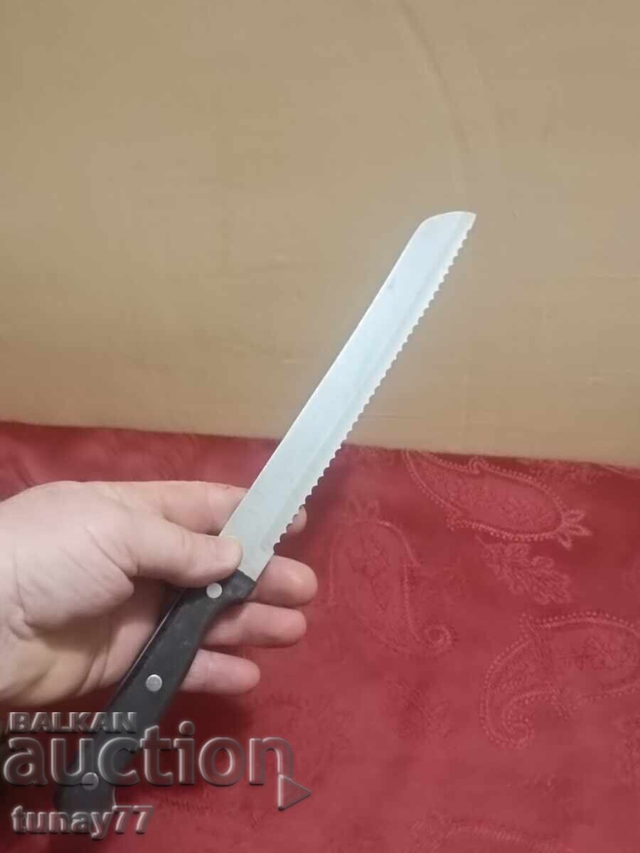 Delivery of Solid kitchen knife with markings